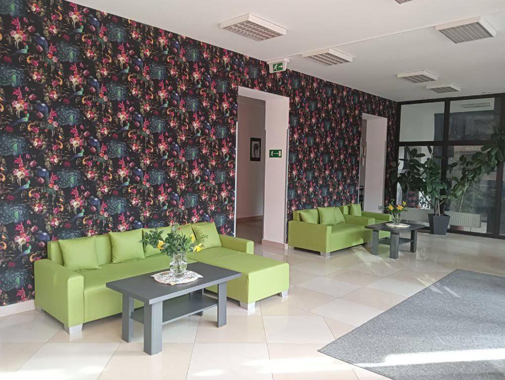 Auberge de jeunesse Szkolne Schronisko Mlodziezowe Dabrowka à Prudnik Extérieur photo